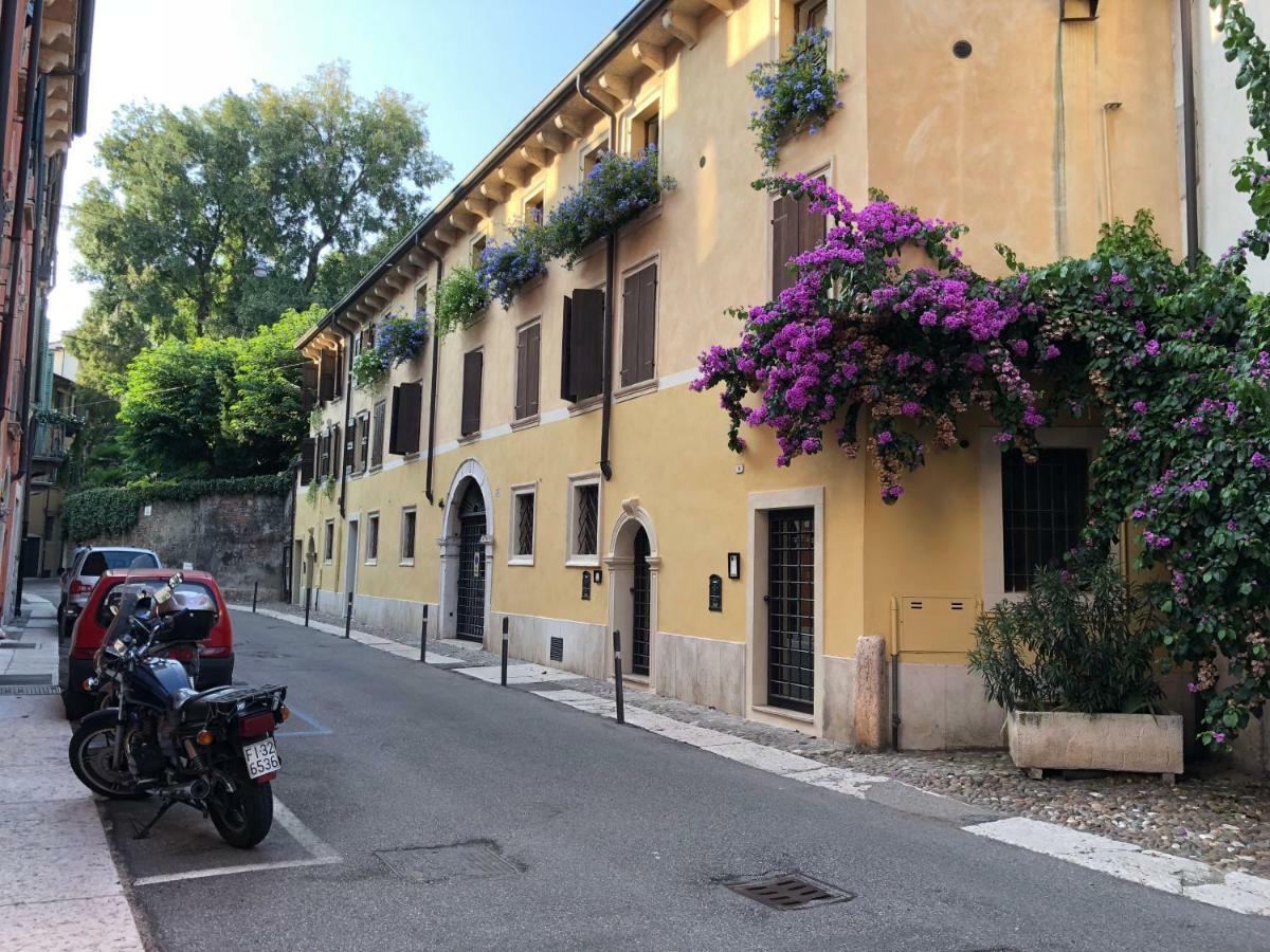 Enjoy Verona Bagian luar foto